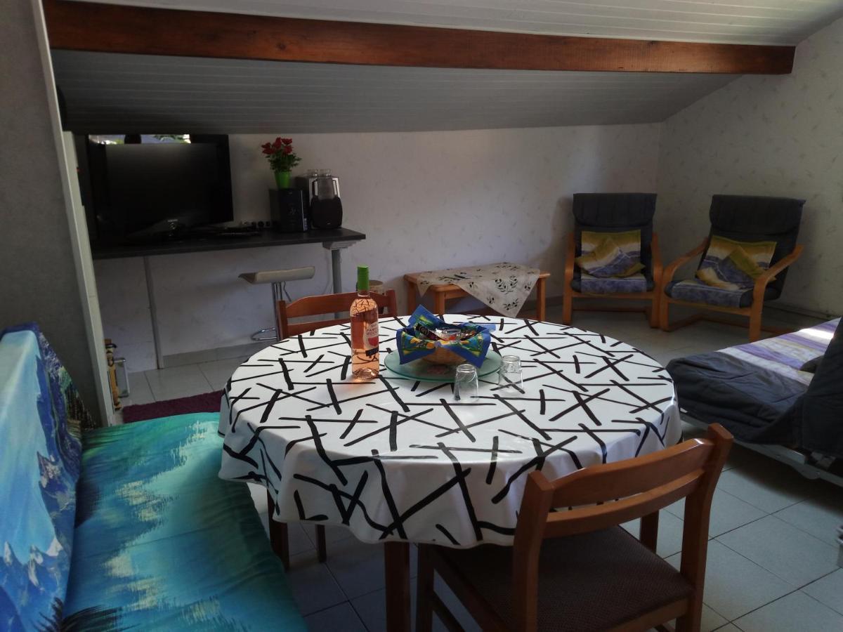 Zimmer Mit Fruehstueck Challes-les-Eaux Extérieur photo